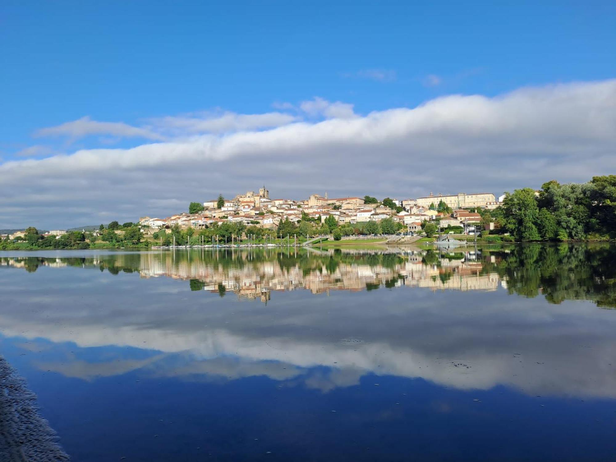 Casita A Estrenar En Finca Con Rio Proxima A Tui, Gondomar Y Portugal. Buitenkant foto