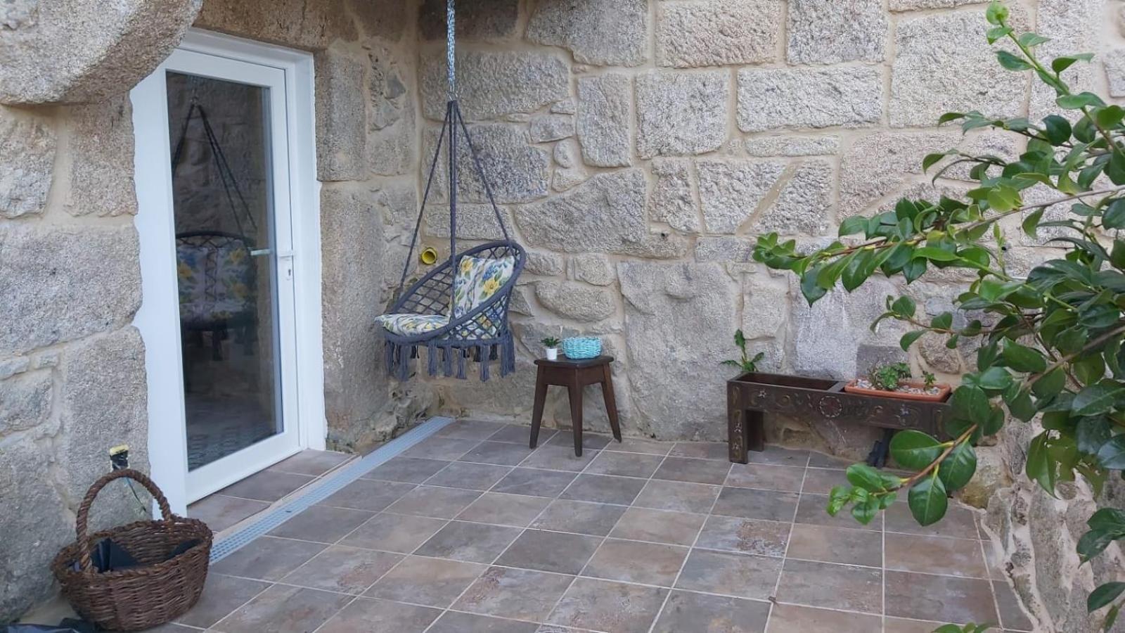 Casita A Estrenar En Finca Con Rio Proxima A Tui, Gondomar Y Portugal. Buitenkant foto