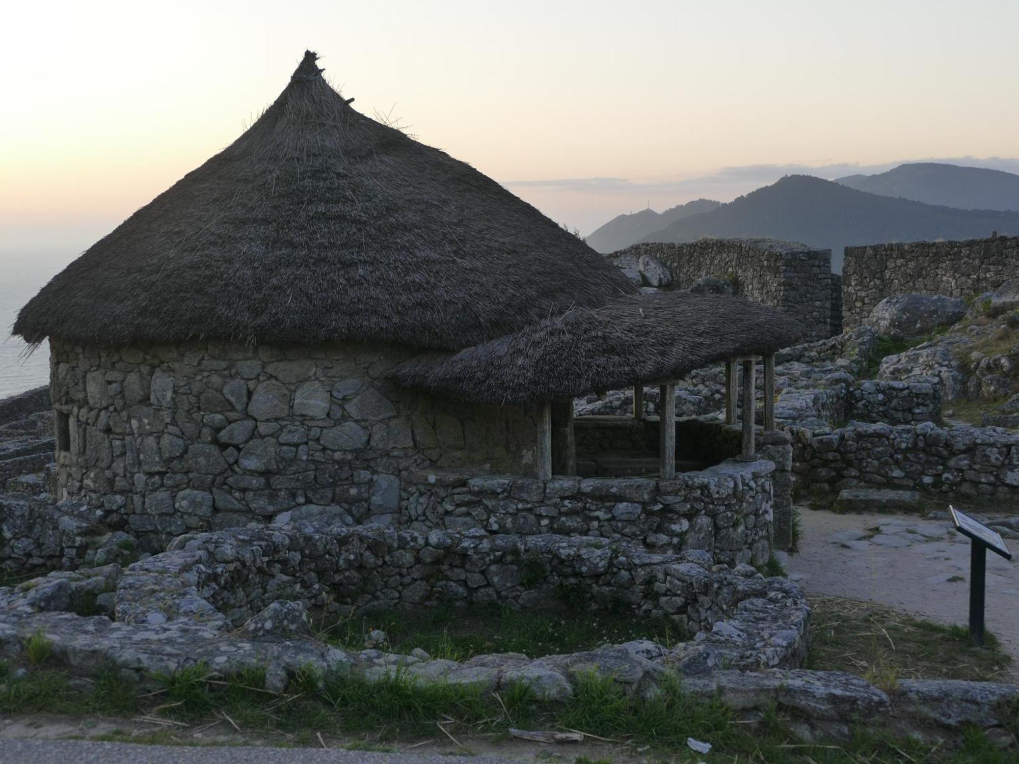 Casita A Estrenar En Finca Con Rio Proxima A Tui, Gondomar Y Portugal. Buitenkant foto