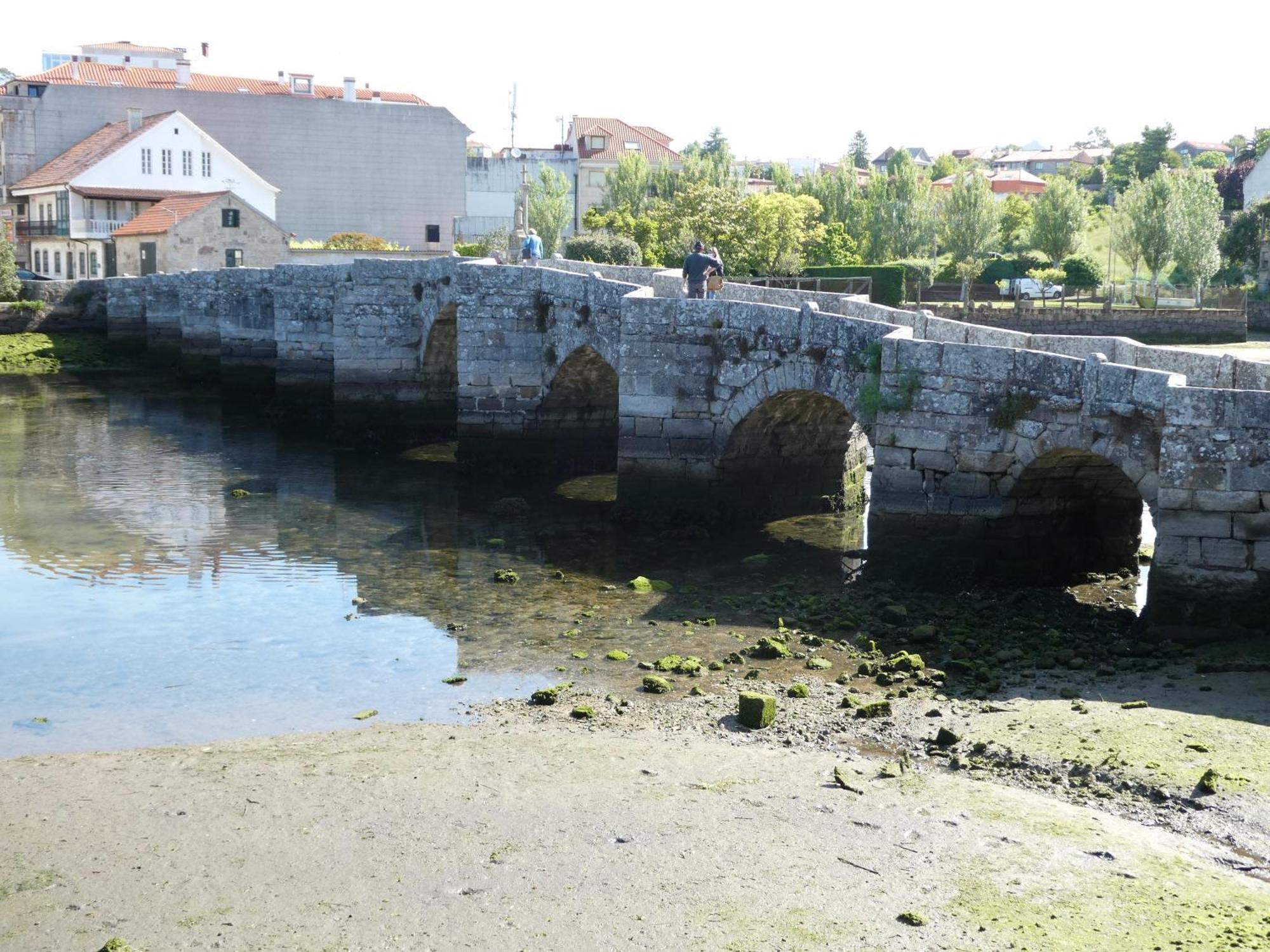 Casita A Estrenar En Finca Con Rio Proxima A Tui, Gondomar Y Portugal. Buitenkant foto