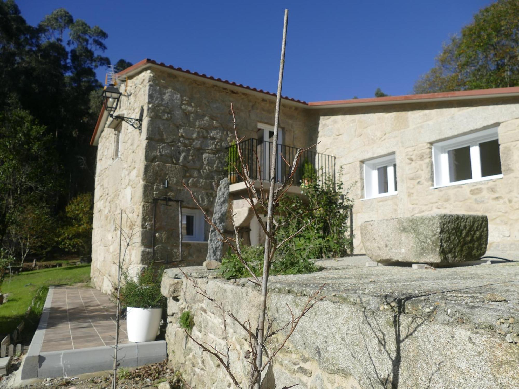 Casita A Estrenar En Finca Con Rio Proxima A Tui, Gondomar Y Portugal. Buitenkant foto