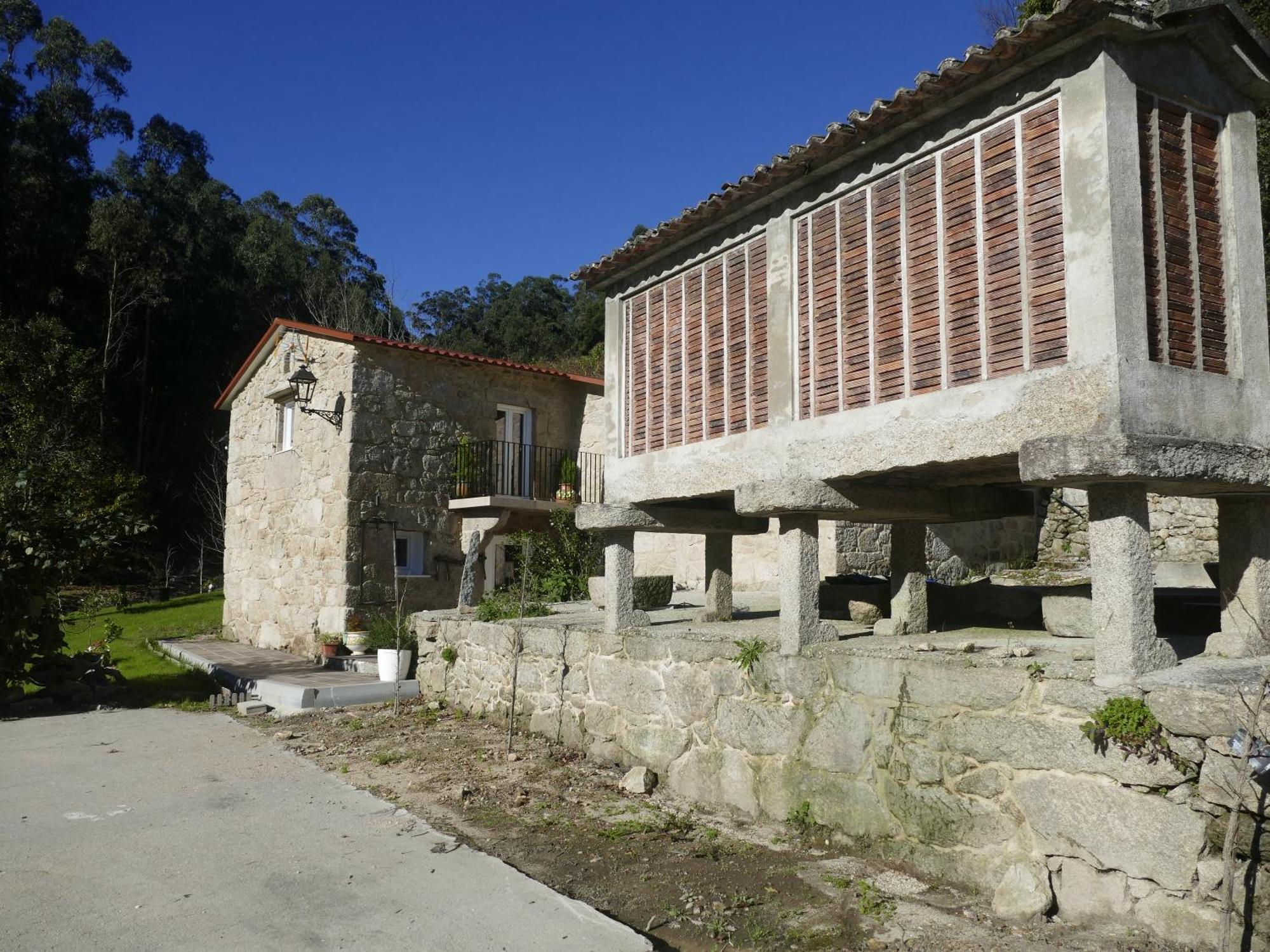 Casita A Estrenar En Finca Con Rio Proxima A Tui, Gondomar Y Portugal. Buitenkant foto